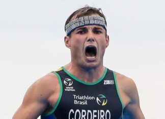 Ronan Cordeiro ganha a primeira medalha paralímpica do Brasil no triatlo, faturando prata