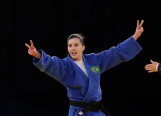 Alana Maldonado brilha e vence na categoria até 70 quilos j2 do judô paralímpico, conquistando ouro