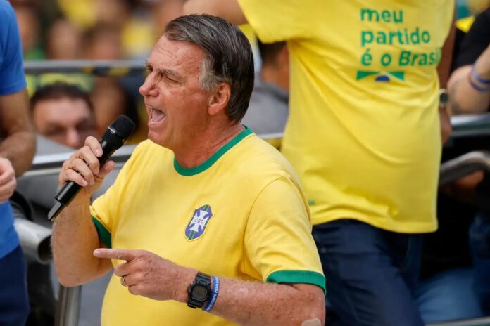 2024-09-07T195119Z_1502958456_RC2VV9A7N82G_RTRMADP_3_BRAZIL-POLITICS