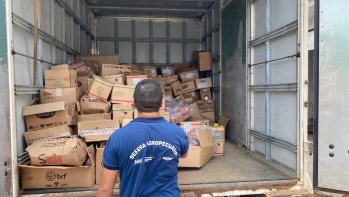 FOTO-2_Adaf-apreende-34-toneladas-de-alimentos_Divulgacao-Adaf-3-2048x1152