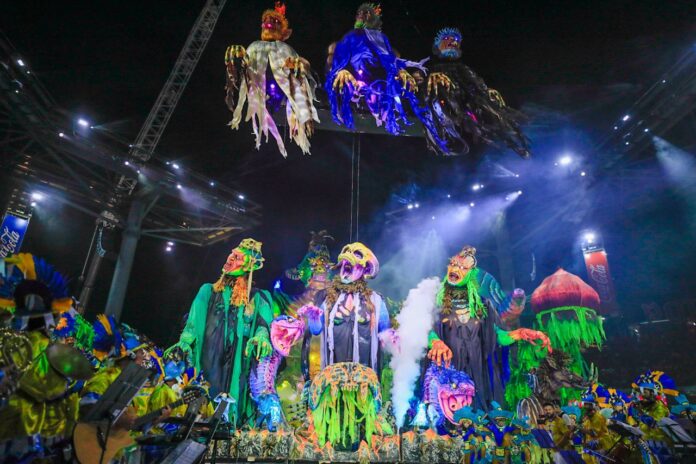 festival_de_parintins_caprichoso_04