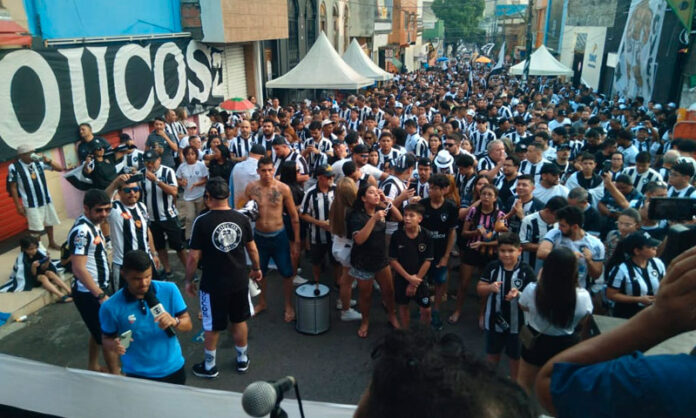 Torcida-do-Botafogo-em-Manaus