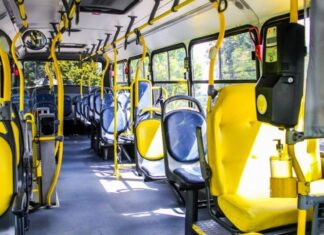 Justiça do Amazonas mantém suspensão do reajuste da tarifa de ônibus e marca audiência de conciliação