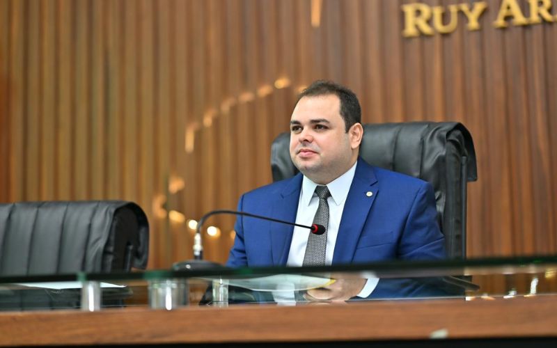 Deputado-estadual-Roberto-Cidade-presidente-da-Aleam