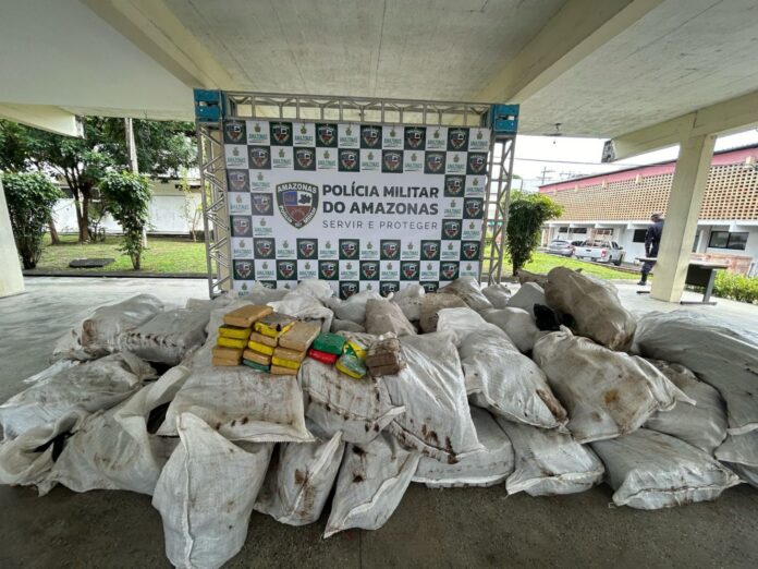 PMAM_APREENSAO-DE-DROGAS-EM-FONTE-BOA_FOTO-GISELLE-SIMOES-PMAM-1-1536x1152