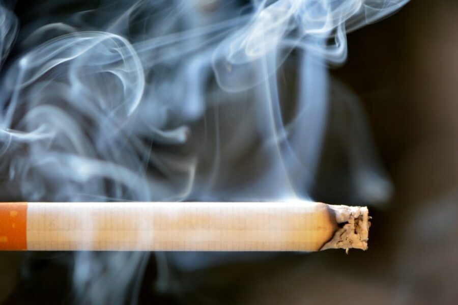 light-smoke-color-ash-cigarette-close-up-900707-pxhere.com_-1024x681