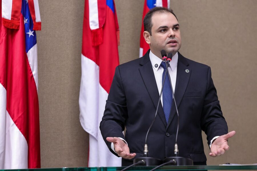 Roberto-Cidade-cobra-explicacao-da-Eletrobras-apos-empresa-ameacar-moradores-da-Vila-de-Balbina-com-perda-das-moradias-Foto-Herick-Pereira