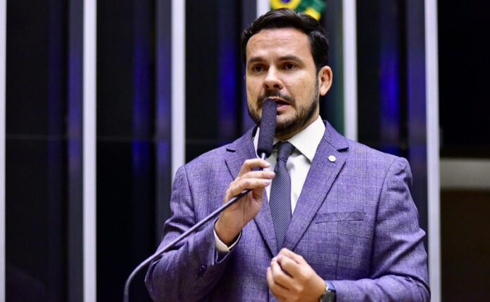 COD 0 - ALBERTO NETO (4)