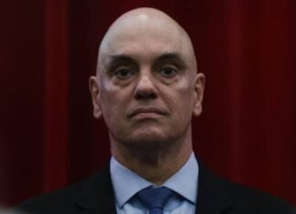 “Não recuarei nem um milímetro”, diz Moraes sobre pressão dos Estados Unidos