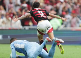 Pedro brilha, Flamengo bate o Palmeiras e acirra disputa pelo título no Brasileiro