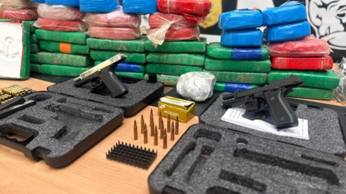 PC-AM_MATERIAIS-APREENDIDOS_FOTOS-BEATRIZ-SAMPAIO-6