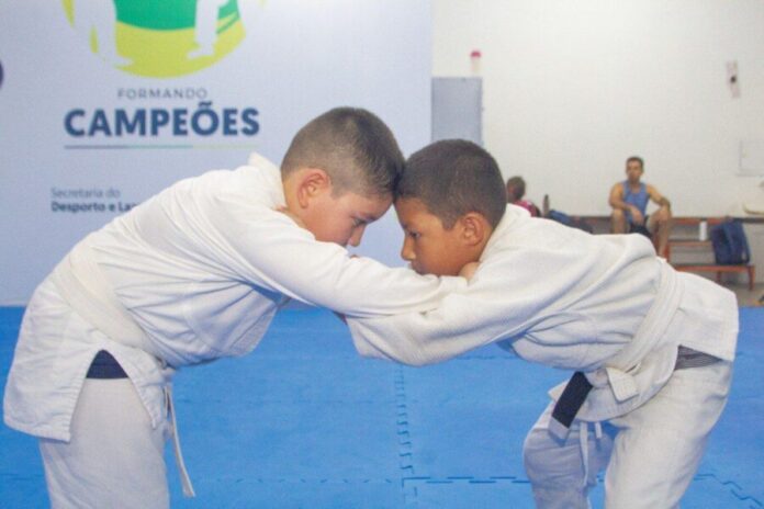 SEDEL-Formando-Campeoes-ligado-ao-Pelci-oferece-50-vagas-em-jiujitsu-FOTO-Divulgacao-Sedel