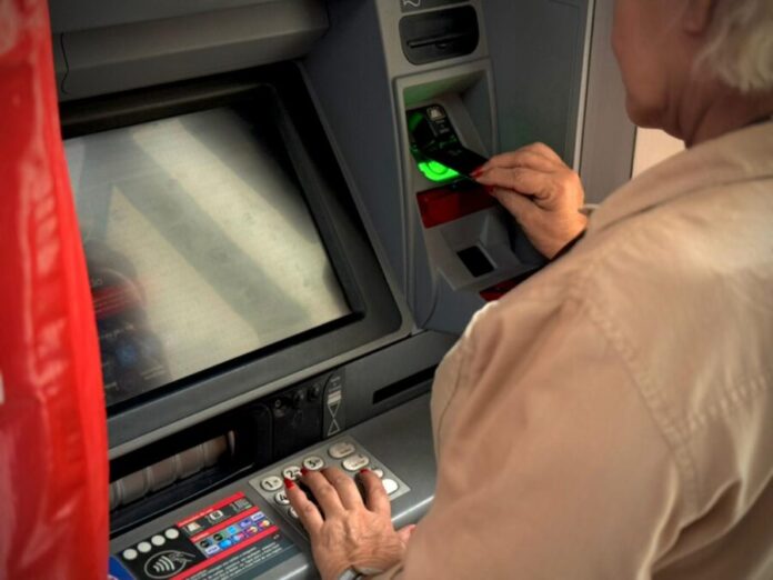 PCAM_GOLPES-BANCARIOS-CONTRA-IDOSOS_FOTO-BEATRIZ-SAMPAIO-1