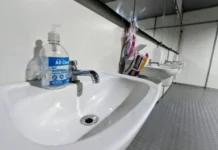 Organização da COP30 confirma nova falha no abastecimento de água em banheiros do evento