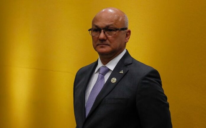 coronel-menezes-tenta-aproxima