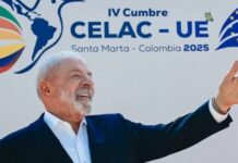 Lula embarca de volta ao Brasil após participar de cúpula Celac-UE na Colômbia