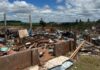 Cidade destruída por tornado no Paraná prioriza doações de materiais de construção