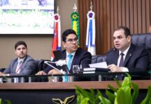 Presidente Roberto Cidade comanda votação que aprovou a LOA 2026, com orçamento superior a R$ 38 bilhões