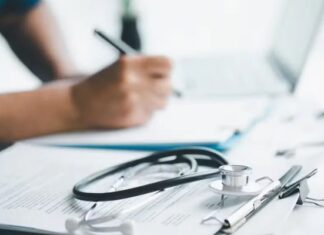 Após resultados negativos no Enamed, MEC revoga edital que permitia criação de novos cursos de Medicina