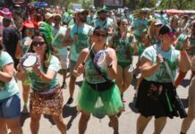 Quizomba no Aterro do Flamengo une carnaval, ecologia e combate ao feminicídio