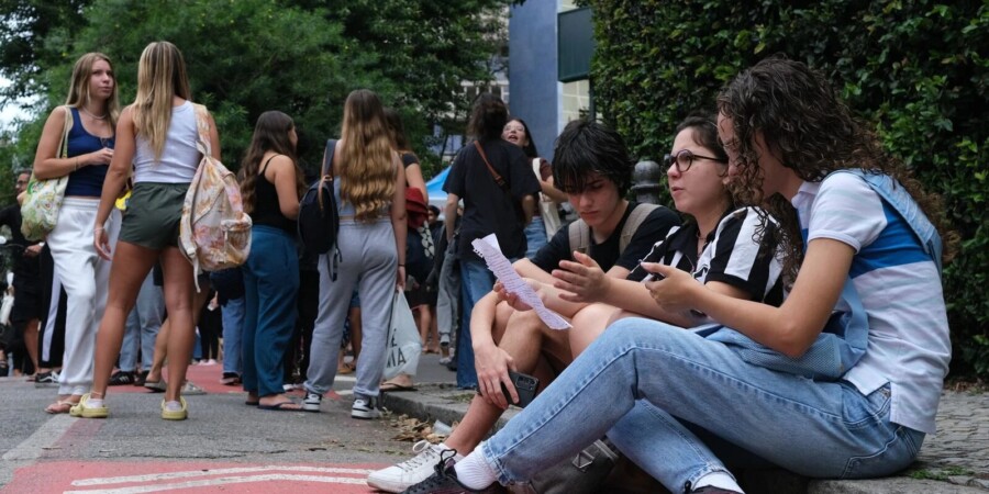 Pé-de-Meia Licenciaturas: Inscrições para bolsas de R$ 1.050 abrem nesta sexta-feira