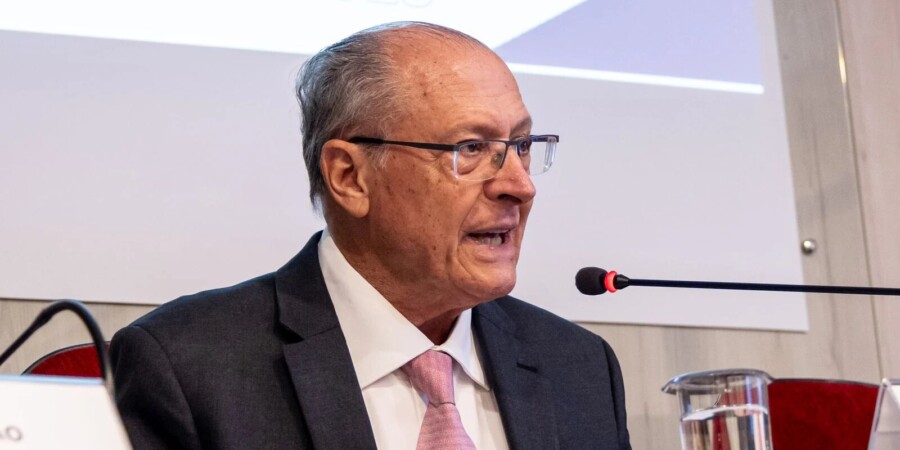 Alckmin: Tarifa de 10% dos EUA não afeta competitividade brasileira