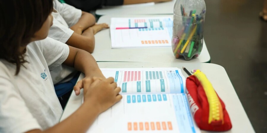 Censo Escolar 2025: Matrículas na educação básica caem 1 milhão, mas MEC aponta avanços
