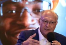 Alckmin diz que prioridade é garantir abastecimento de combustível; ‘não controlamos guerras’