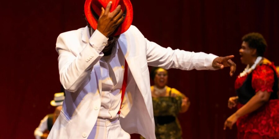 Grupo dos Dez celebra 15 anos com apresentação única de "Madame Satã" em BH