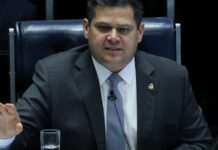 Alcolumbre mantém sessão da CPMI do INSS que quebrou sigilo de Lulinha