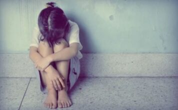 Vítima de bullying, menina de 11 anos é obrigada a comer fezes; VEJA