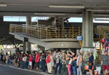 Após acordo, greve dos rodoviários é suspensa e ônibus seguem operando em Manaus