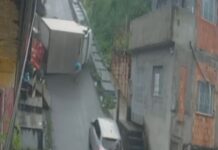 Vídeo mostra homem escapando de caminhão desgovernado em Manaus