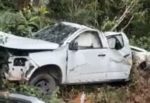 Três pessoas ficam feridas após picape perder controle e invadir vegetação na AM-010 no Amazonas