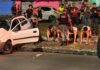 Motociclista fica ferido após carro com adolescentes capotar na Zona Norte de Manaus