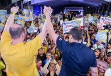 Roberto Cidade participa de ato que confirma Fausto Júnior na disputa à reeleição para deputado federal Roberto Cidade participa de ato que confirma Fausto Júnior na disputa à reeleição para deputado federal