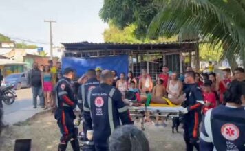 Acusado de roubos é agredido por populares e se joga em igarapé na Zona Norte de Manaus