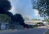 Veja: Incêndio sai do controle, ameaça casas e assusta moradores na Zona Norte de Manaus