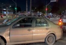 Colisão entre motocicleta e carro deixa um morto e um ferido em Manaus