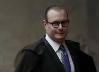 Cristiano Zanin nega pedido de liminar para abrir CPI sobre ministros e caso Master