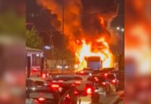 Ônibus da linha 500 pega fogo e complica trânsito na Constantino Nery, em Manaus