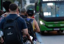 Campanha de Lula aciona TSE após redução de transporte público em Salvador e mais duas cidades